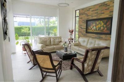 Casa en venta en Cerritos, Pereira · foto 2 de 20