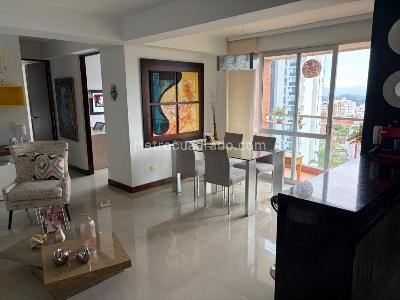 Apartamento de 2 alcobas en venta en Pinares, Pereira, 78 m² · foto 3 de 15