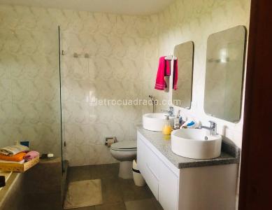 Casa de 4 alcobas en arriendo en Via Alcala, Pereira, 700 m² · foto 5 de 12