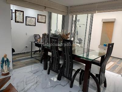 Casa en venta en La Villa, Pereira · foto 2 de 20