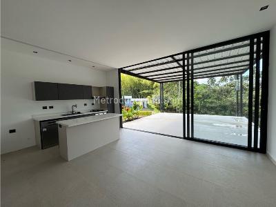 Casa de 3 alcobas en venta en Cerritos, Pereira, 2000 m² · foto 5 de 19