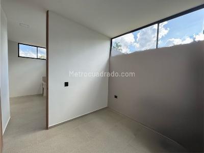 Casa de 3 alcobas en venta en Cerritos, Pereira, 2000 m² · foto 7 de 19