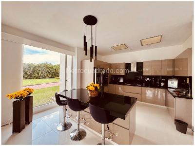 Casa de 5 alcobas en venta en Cerritos Pereira, Pereira · foto 7 de 19