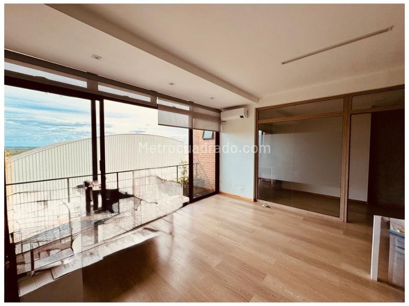 Oficina en Venta, Cerritos Pereira, Pereira - Más