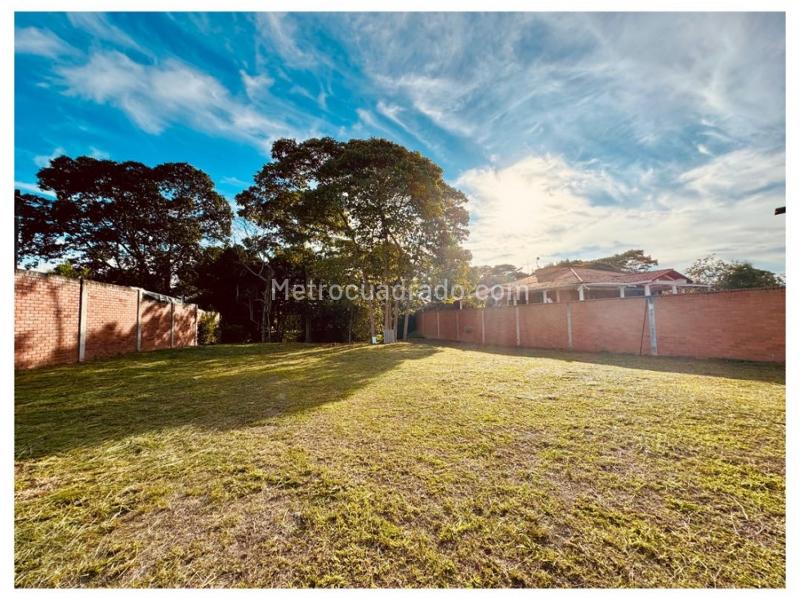 Lote en Venta, Cerritos, Pereira - Más