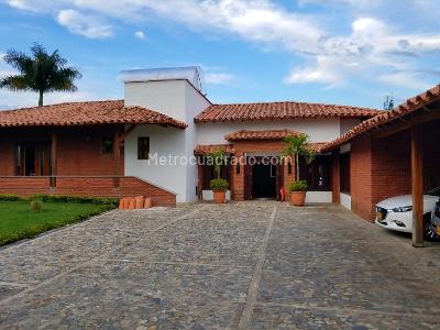 Casa en venta en Cerritos, Pereira · foto 2 de 10