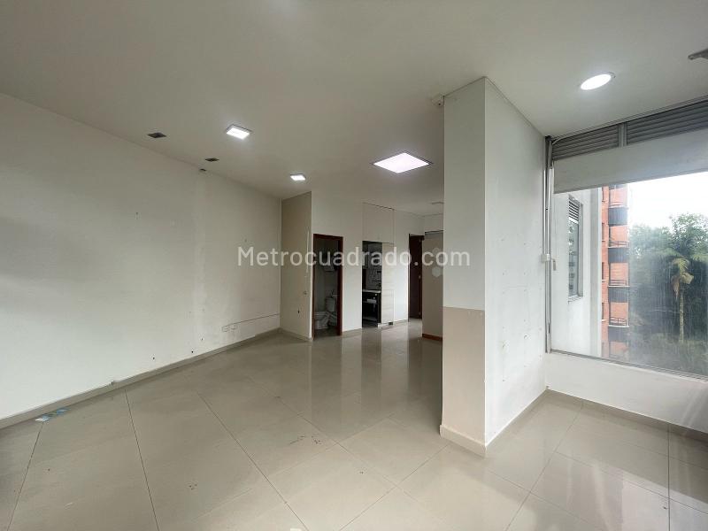 Local Comercial en Arriendo, Alamos, Pereira - Más