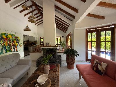Casa de 3 alcobas en venta en Cerritos, Pereira, 810 m² · foto 3 de 10