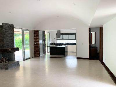 Casa de 3 alcobas en venta en Cerritos, Pereira, 1506 m² · foto 3 de 10