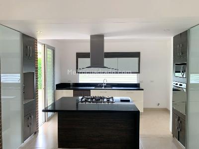 Casa de 3 alcobas en venta en Cerritos, Pereira, 1506 m² · foto 4 de 10