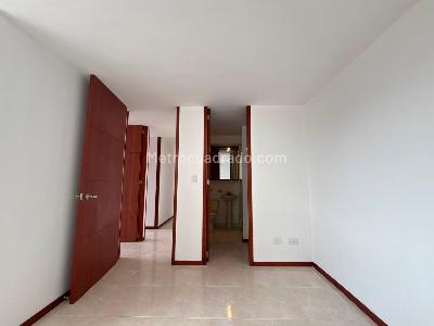 Apartamento en venta en Pinares, Pereira · foto 3 de 10