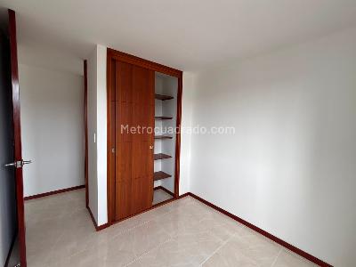 Apartamento en venta en Pinares, Pereira · foto 8 de 10