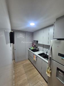 Apartamento de 3 alcobas en venta en Sector Mazuren, Bogotá, 76 m² · foto 2 de 13