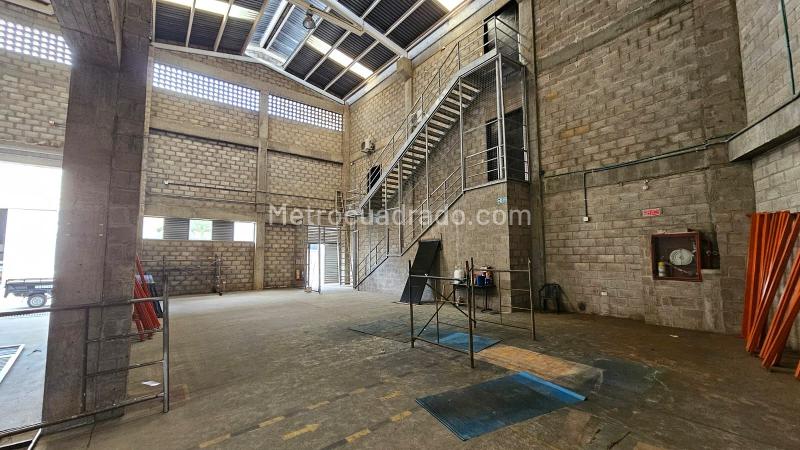 Bodega en Arriendo, ANILLO VIAL, Bucaramanga - Więcej