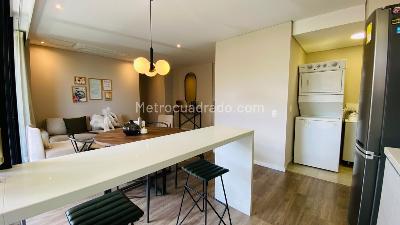 Apartamento de 2 alcobas en venta en El Poblado Castropol, Medellín, 78 m² · foto 9 de 20