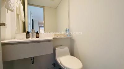 Apartamento de 2 alcobas en venta en El Poblado Castropol, Medellín, 78 m² · foto 10 de 20