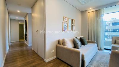Apartamento de 3 alcobas en venta en El Poblado Castropol, Medellín, 100 m² · foto 15 de 20