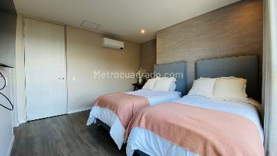 Apartamento de 3 alcobas en venta en El Poblado Castropol, Medellín, 100 m² · foto 18 de 20