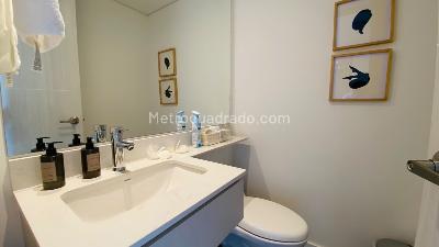 Apartamento de 3 alcobas en venta en El Poblado Castropol, Medellín, 100 m² · foto 4 de 20