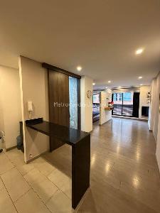 Apartamento de 1 alcoba en venta en Cedritos, Bogotá, 42 m² · foto 2 de 7