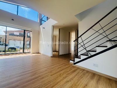 Casa de 3 alcobas en arriendo en La Naveta, Cajicá, 250 m² · foto 9 de 20