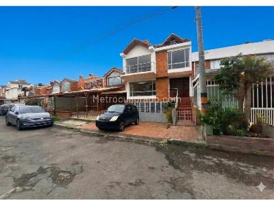 Casa de 4 alcobas en venta en La Virginia, Chía, 269 m² · foto 19 de 20