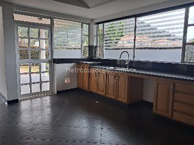 Casa de 5 alcobas en venta en Club Residencial Guarigua, Cajicá, 370 m² · foto 14 de 19