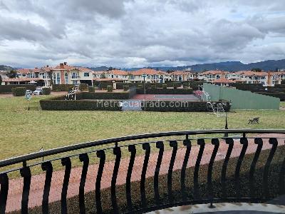 Casa de 5 alcobas en venta en Club Residencial Guarigua, Cajicá, 370 m² · foto 16 de 19