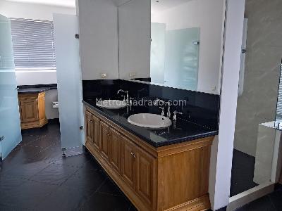 Casa de 5 alcobas en venta en Club Residencial Guarigua, Cajicá, 370 m² · foto 17 de 19