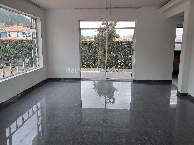 Casa de 5 alcobas en venta en Club Residencial Guarigua, Cajicá, 370 m² · foto 2 de 19