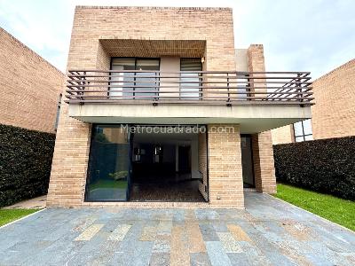 Casa de 3 alcobas en arriendo en Canelón, Cajicá, 190 m² · foto 2 de 20