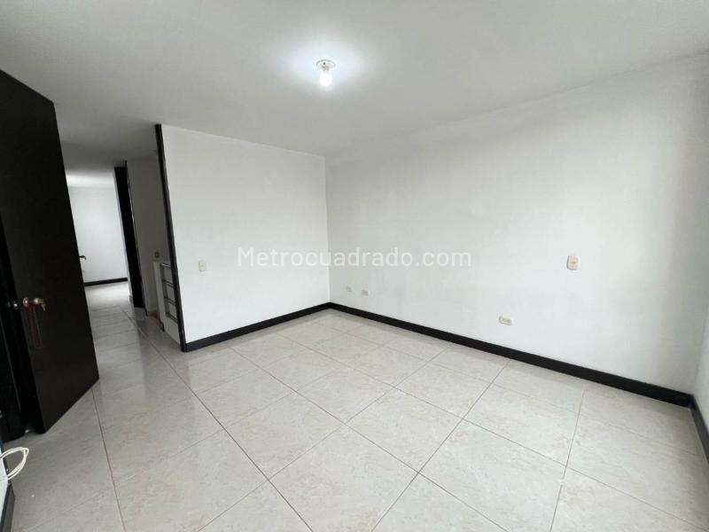 Casa en Arriendo, La Macarena, Dosquebradas - Więcej