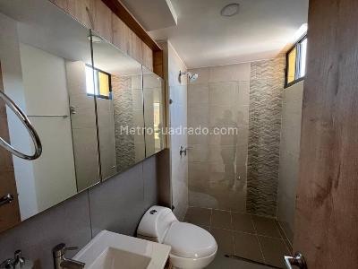 Apartamento de 3 alcobas en arriendo en Avenida Pinares, Pereira, 85 m² · foto 8 de 20
