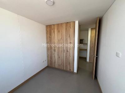 Apartamento de 3 alcobas en arriendo en Avenida Pinares, Pereira, 85 m² · foto 11 de 20