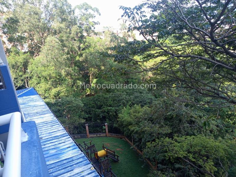 Comfortable 3BR Apartment in Belen Loma De Los Bernal - 8