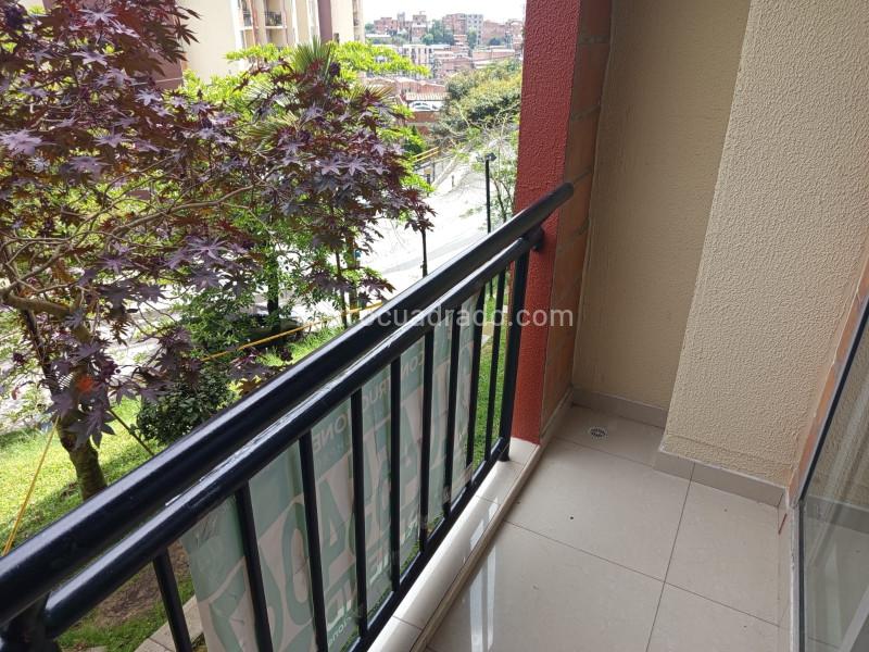 Apartamento de 3 Alcobas en Rodeo Alto con Balcones - 5