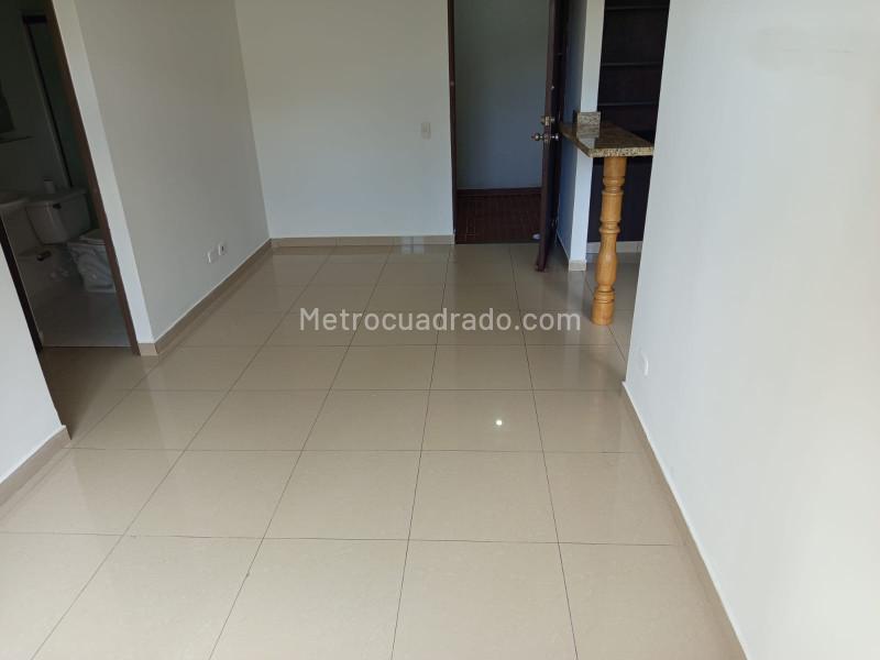 Apartamento de 3 Alcobas en Rodeo Alto con Balcones - 6