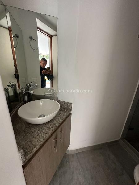 4BR Apartment Near EAFIT University in El Poblado - 9