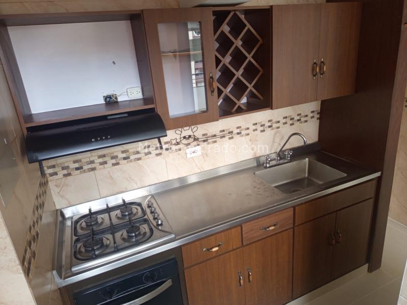 3BR Apartment with Balcony in Loma De Los Bernal - 2