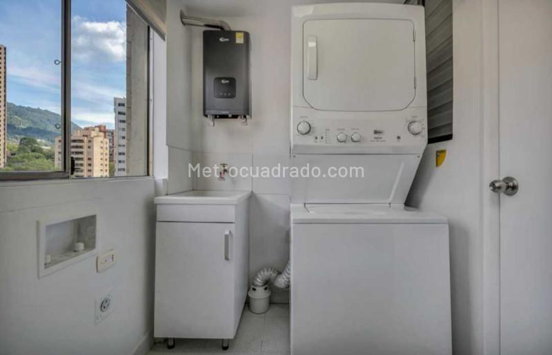 Luxury 4BR Apartment in Poblado San Lucas - 7