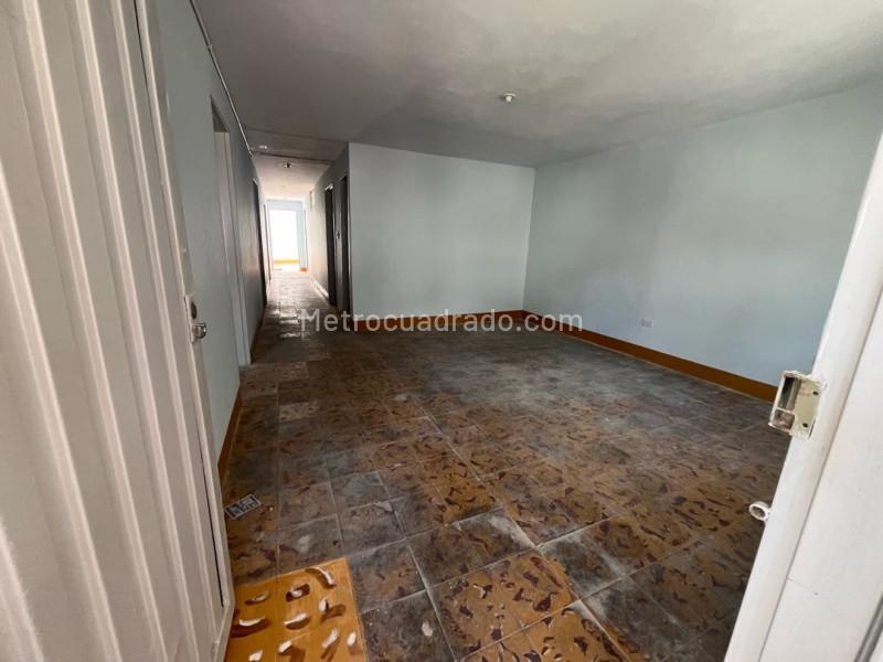 3BR Apartment for Rent near Schools in Belún Rincn, Medellín - 2