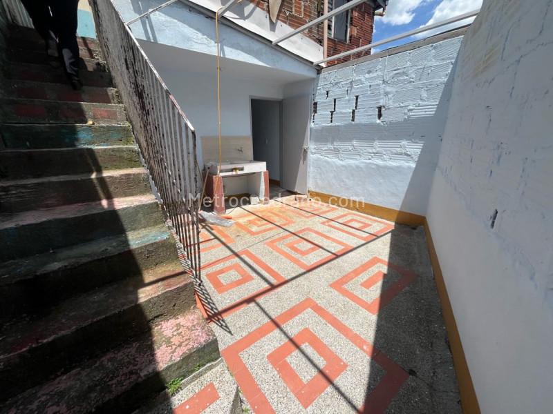 3BR Apartment for Rent near Schools in Belún Rincn, Medellín - 8