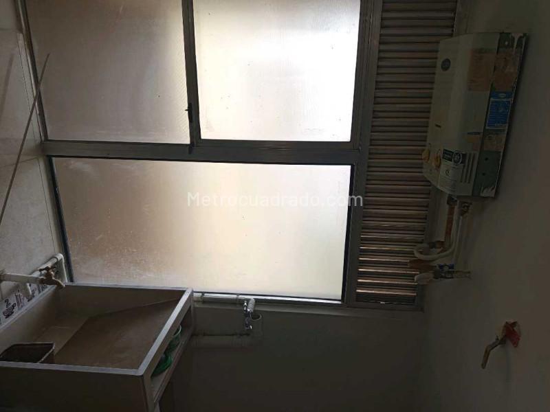 Apartamento Acogedor de 3 Alcobas en Rodeo Alto - 6