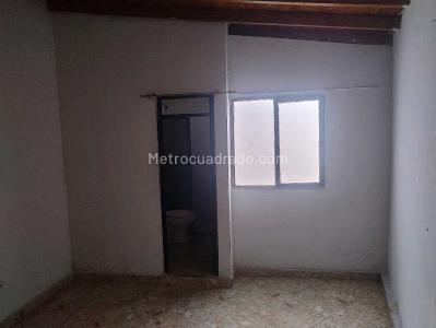 Casa de 3 alcobas en venta en La Gran Avenida, Medellín, 91 m² · foto 7 de 20