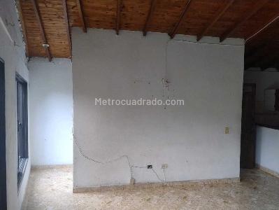 Casa de 3 alcobas en venta en La Gran Avenida, Medellín, 91 m² · foto 15 de 20