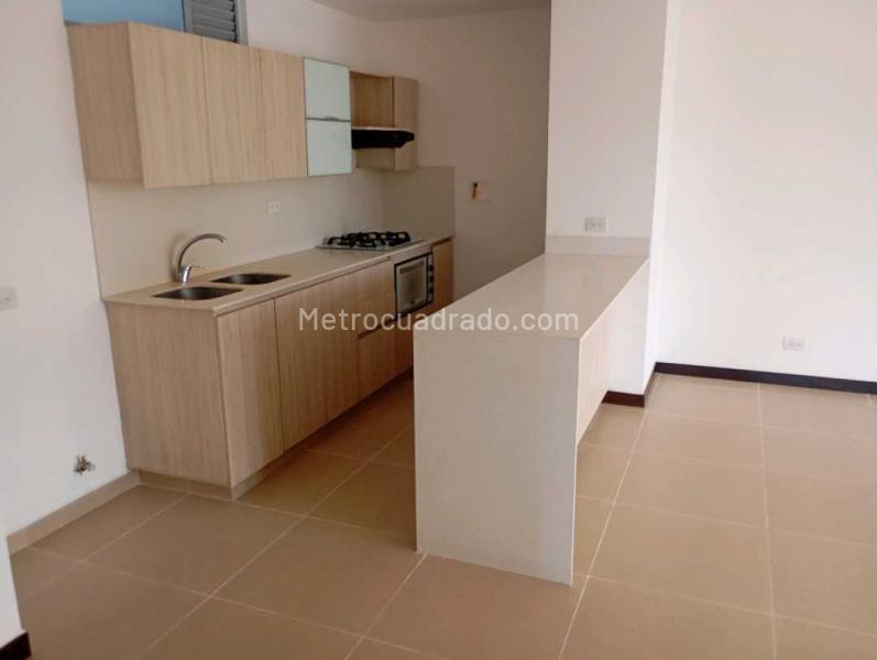 Apartamento Moderno de 3 Alcobas con Terraza en Los Gonzalez