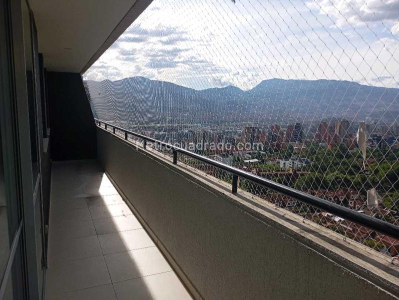 Apartamento Amplio de 2 Alcobas en Los González con Excelente Vista - 5