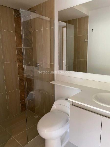 New 3BR Apartment with Balcony in Loma Del Indio - 4