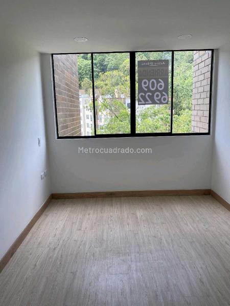 New 3BR Apartment with Balcony in Loma Del Indio - 7