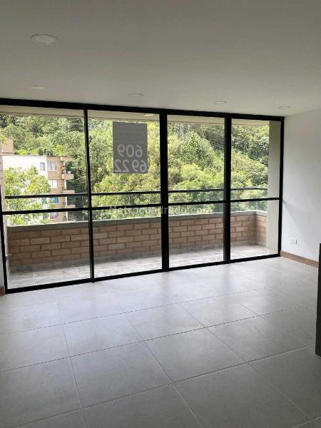 New 3BR Apartment with Balcony in Loma Del Indio - 9